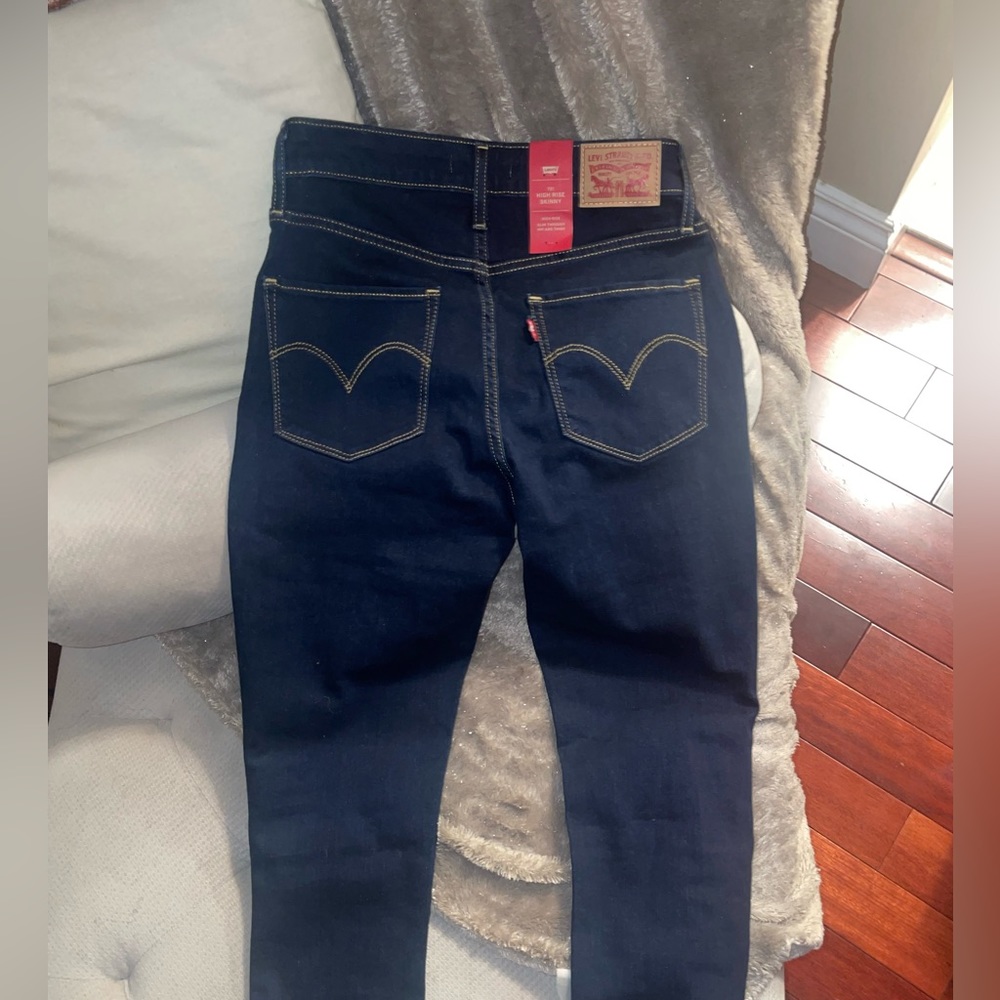BRAND NEW Levi’s Dark Wash Jeans
